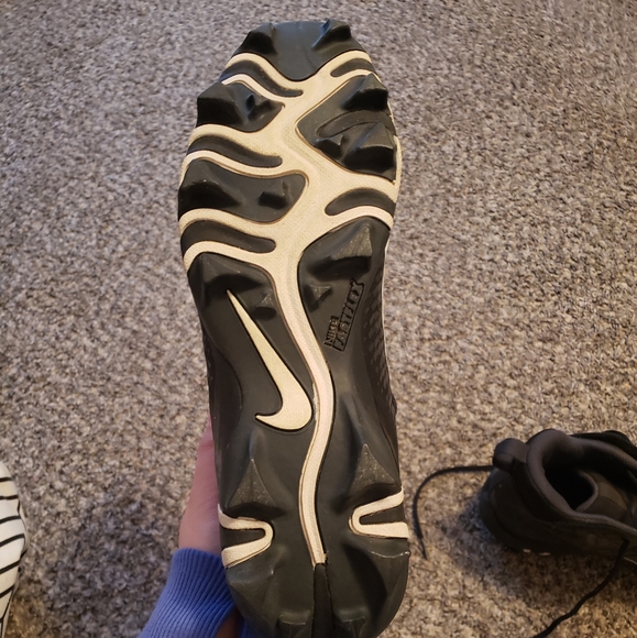nike black football cleats - Picture 6 of 6